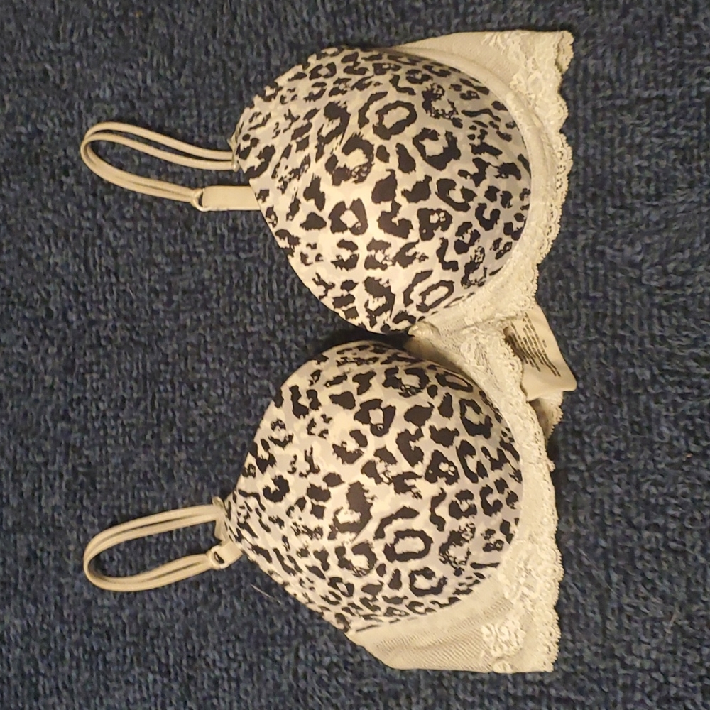 Leopard print bra